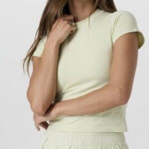 Vuori Soft Short Sleeve seamless performance tee